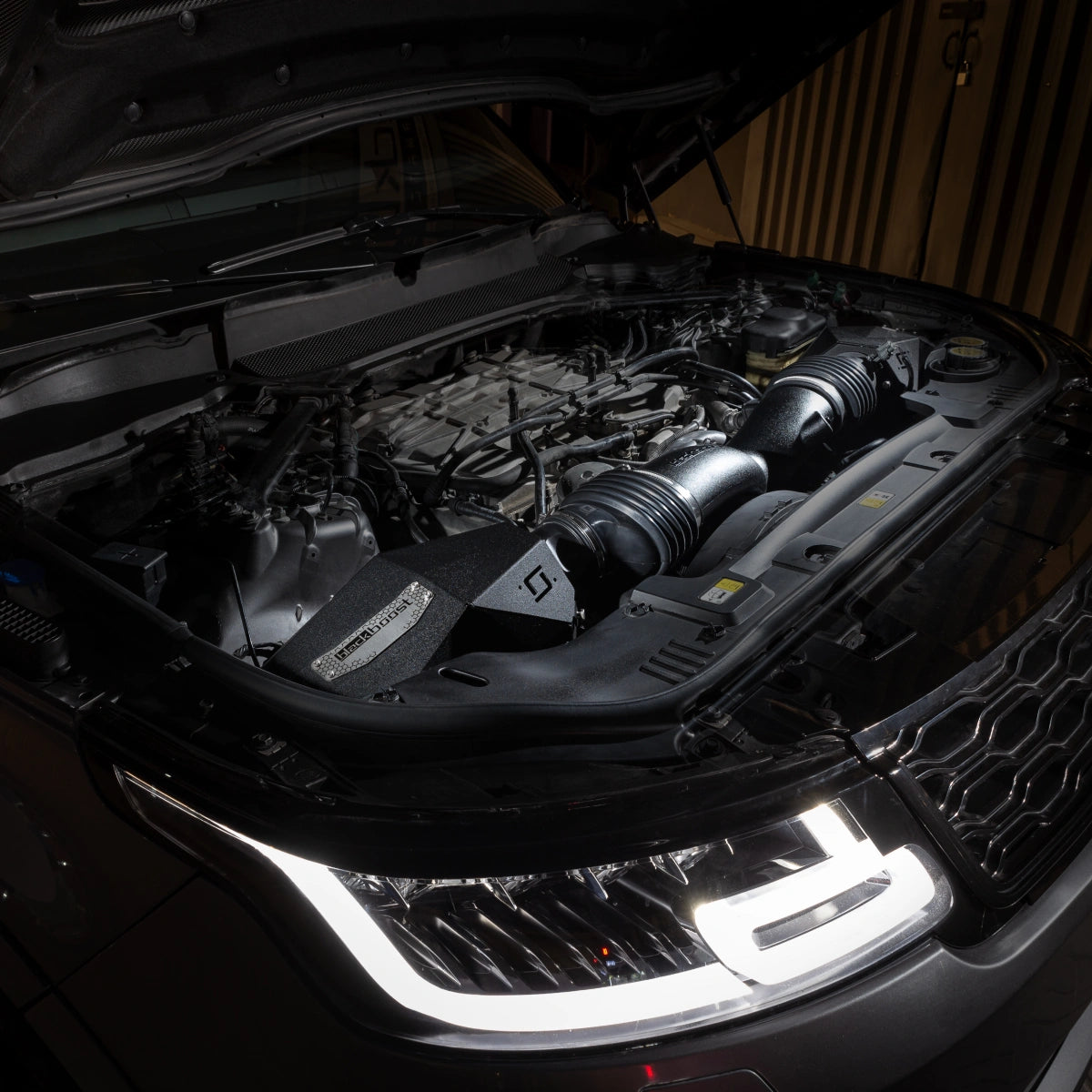 Land Rover Range Rover (L405) 508PS-V8 5.0L V8 S/C Cold Air Intake System